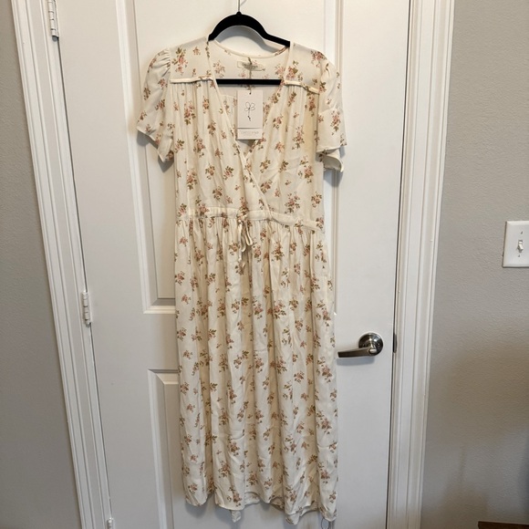 Christy Dawn Dresses & Skirts - NWT Christy Dawn Cream Floral Midi Dress